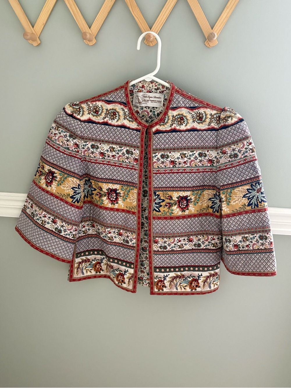 Vintage Vicki-Lynn Brandon Quilted Floral Jacket